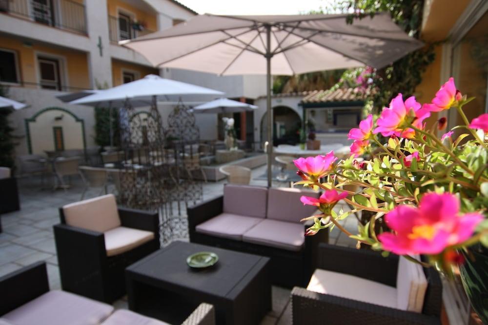 Logis Hotel Les II Mas - Perpignan Sud Cabestany Kültér fotó