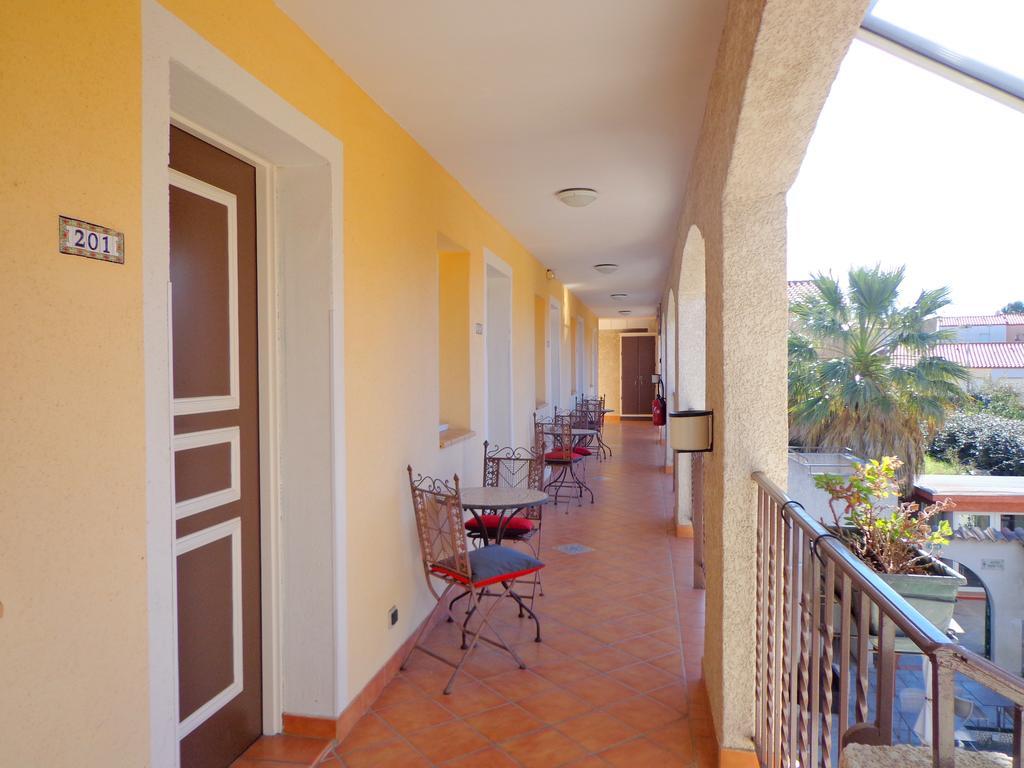 Logis Hotel Les II Mas - Perpignan Sud Cabestany Kültér fotó